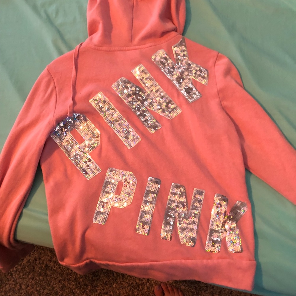 Sweater never worn brand new Victoria’s Secretpink
